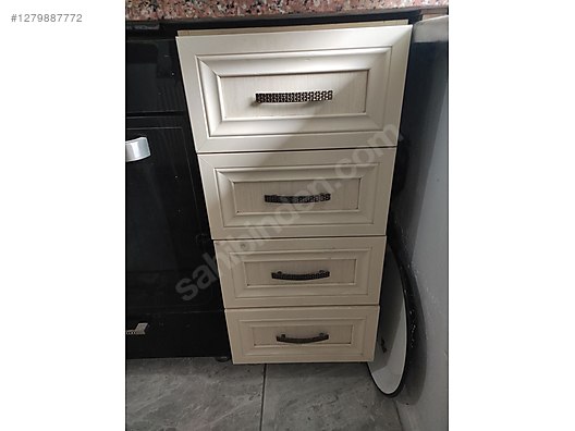 İkinci El ve Sıfır Alışveriş / Bahçe & Yapı Market / Yapı Malzemeleri / Banyo & Mutfak / Banyo Dolabı