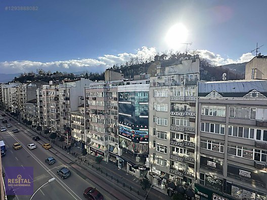 ALTIPARMAK CADDESİ ÜZERİ OTOPARKLI MANZARALI 4,5+1 SATILIK DAİRE