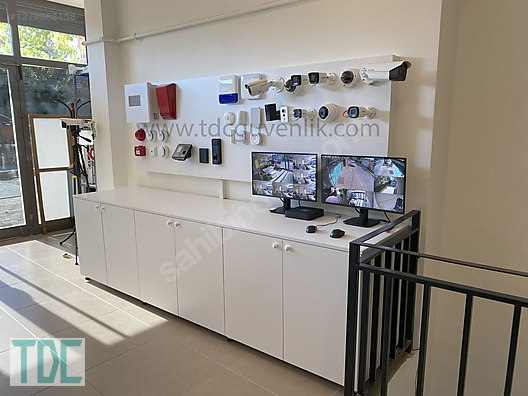 Used & Brand New Items / Computers / Peripherals / UPS