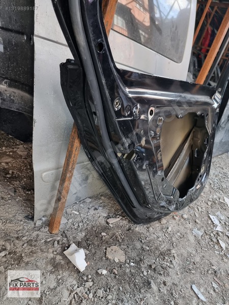 41517482277 – BMW 3 SERİSİ G20 SOL ARKA KAPİ CİKMA ORJİNAL