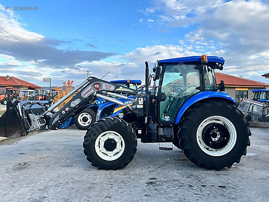 Machinery / Agricultural Machines / Tractors / New Holland / TD100D