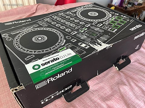 Roland DJ-202【中古】DJコントローラー Roland DJ-202 DJ Controller | Temiz, Sorunsuz, Tam Çalışır