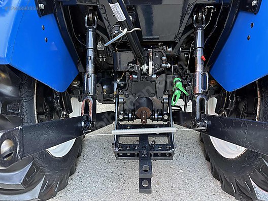 Machinery / Agricultural Machines / Tractors / New Holland / TT50