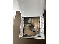 Kız bebek su geçirmez bot