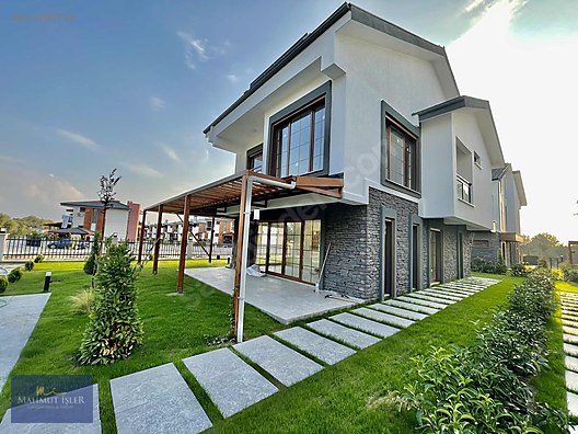 altinoluk ta yolun altinda satilik 4 1 super luks villa satilik villa ilanlari sahibinden com da 943890798