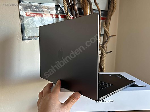 Apple Macbook / MacBook Pro M3 Pro özel sipariş 36Gb Ram 1Tb ssd