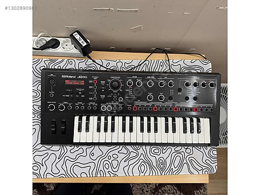 ROLAND JD-Xi 37 Tuşlu Synthesizer- jd-xi - MIDI Klavye ve Diğer