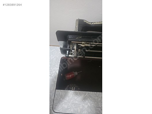 İkinci El ve Sıfır Alışveriş / Antika / Makine / Antika Dikiş Makinesi