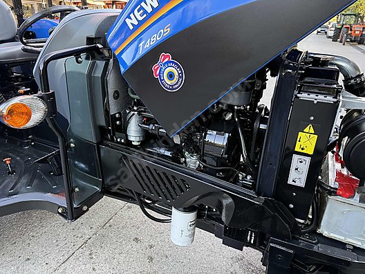 Machinery / Agricultural Machines / Tractors / New Holland / T480s