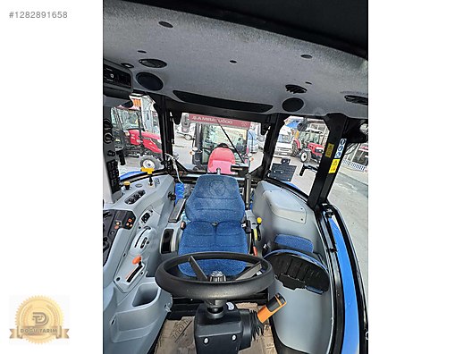 Machinery / Agricultural Machines / Tractors / New Holland / TR5.110