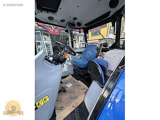 Machinery / Agricultural Machines / Tractors / New Holland / TR5.110