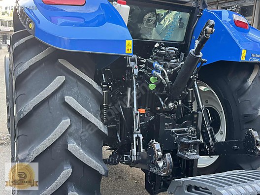 Machinery / Agricultural Machines / Tractors / New Holland / TR5.110