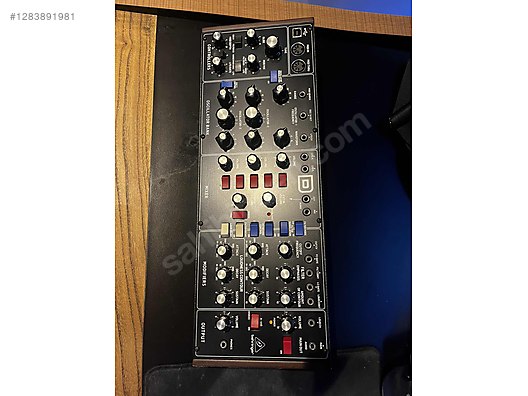 Used & Brand New Items / Music / Musical Instruments / Keyboard Instruments / Synthesizer