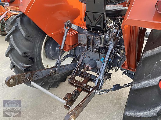 Machinery / Agricultural Machines / Tractors / New Holland / 54C