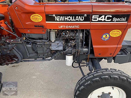 Machinery / Agricultural Machines / Tractors / New Holland / 54C