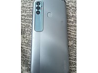 az kırık 6000 TL Tecno spark 7Pro