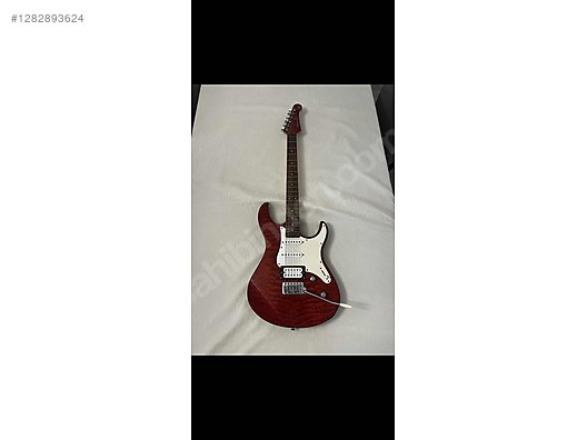 İkinci El ve Sıfır Alışveriş / Müzik / Müzik Aletleri / Telli Çalgılar / Gitar / Elektro