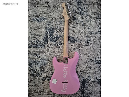 Fender Squire Hello Kitty Stratocaster on sahibinden.com - 1310893720