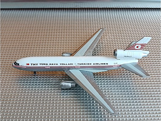 1/400 TucanoLine Diecast Model Yolcu Uçağı - 1298894080