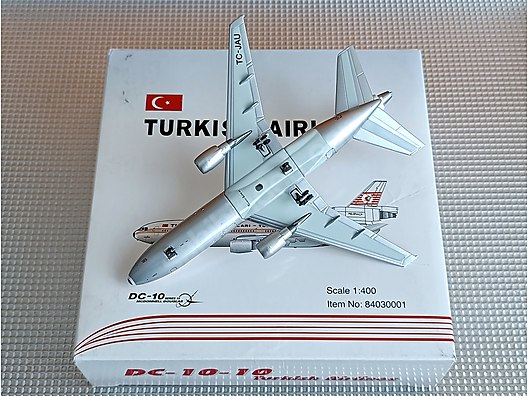 1/400 TucanoLine Diecast Model Yolcu Uçağı - 1298894080