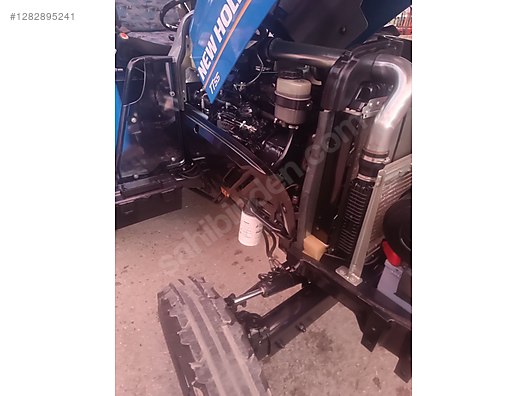 Machinery / Agricultural Machines / Tractors / New Holland / 54C