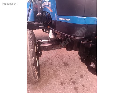 Machinery / Agricultural Machines / Tractors / New Holland / 54C