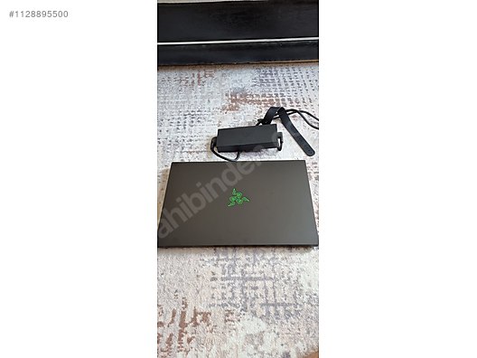 Razer Blade 15 Gaming Laptop 2019: Intel Core i7-9750H 6 Core, NVIDIA  GeForce RTX 2060, 15.6 FHD 1080p 144Hz, 16GB RAM, 512GB SSD, CNC Aluminum