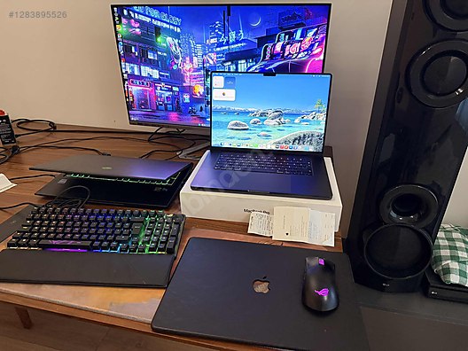 Used & Brand New Items / Computers / Laptops & Notebooks / Laptops / Apple Macbook