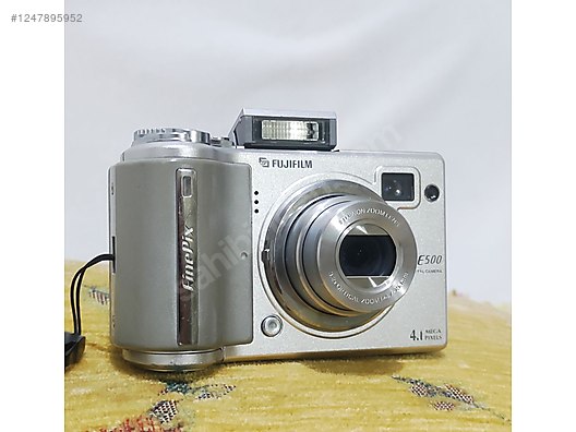 Fujifilm FinePix E500 Zoom Kompakt Dijital Fotoğraf Makinesi