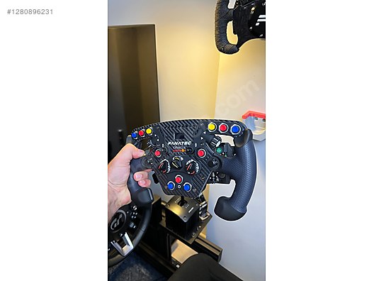 Used & Brand New Items / Gaming & Gamers Exclusive / Gaming Equipment / PC Game Racing Wheels