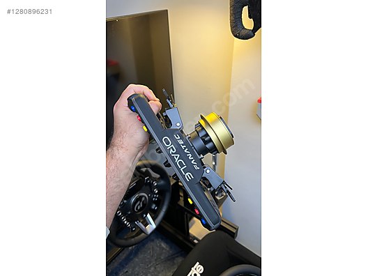 Used & Brand New Items / Gaming & Gamers Exclusive / Gaming Equipment / PC Game Racing Wheels