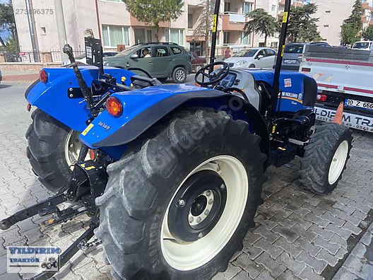 Machinery / Agricultural Machines / Tractors / New Holland / T3.60B