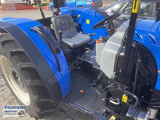 Machinery / Agricultural Machines / Tractors / New Holland / T3.60B