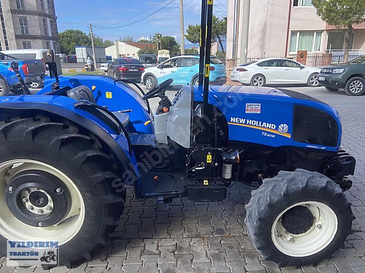 Machinery / Agricultural Machines / Tractors / New Holland / T3.60B