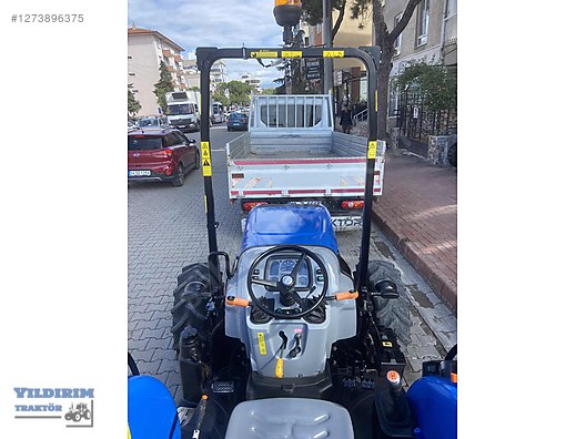 Machinery / Agricultural Machines / Tractors / New Holland / T3.60B