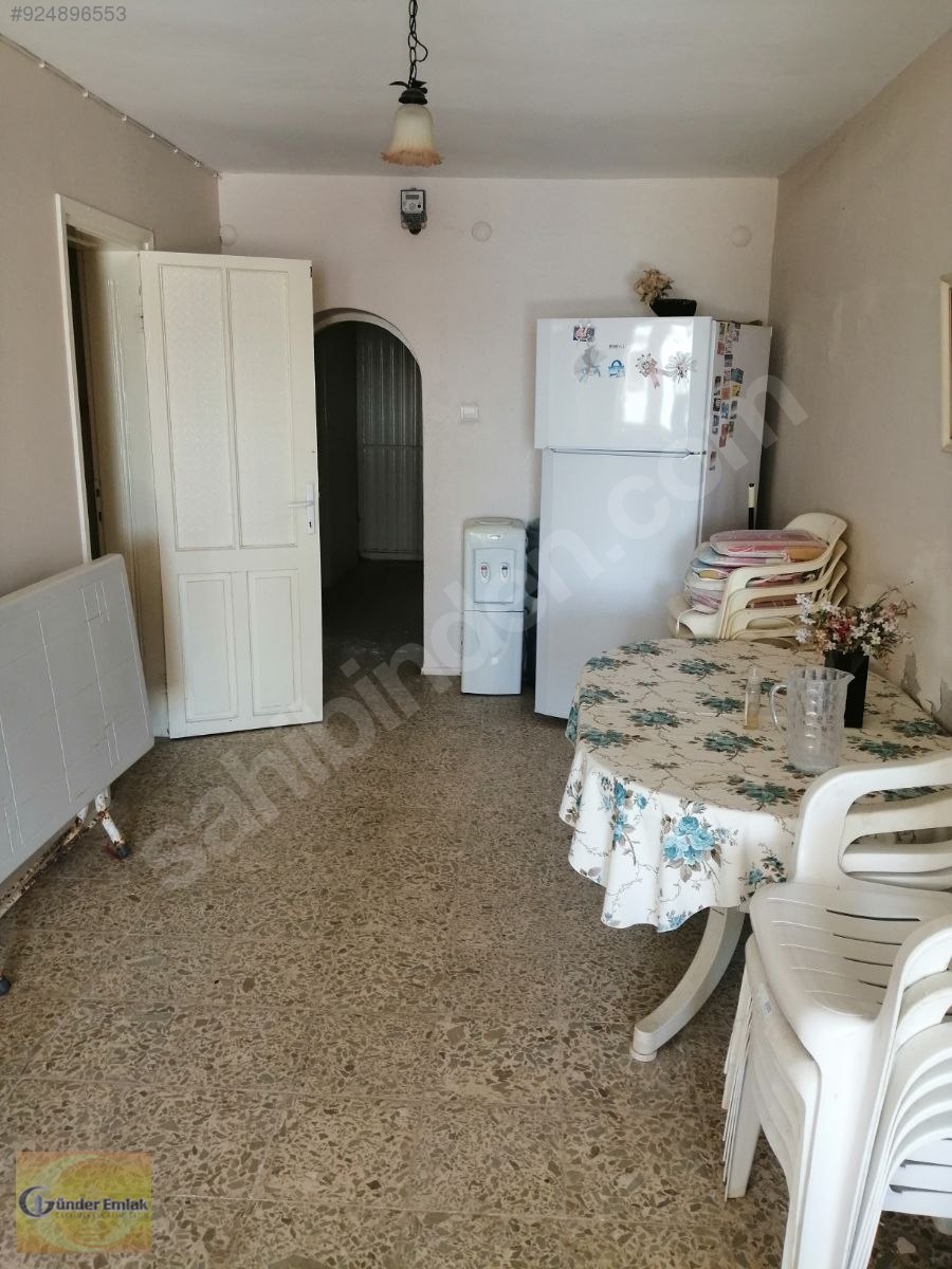 Yeni Şakran da yalı caddesinde denize sıfır Eşyalı kiralık Ev Kiralık