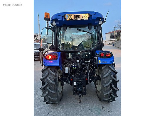 Machinery / Agricultural Machines / Tractors / New Holland / T4.70S