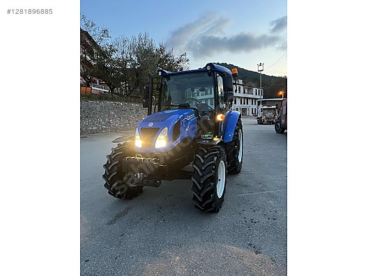 Machinery / Agricultural Machines / Tractors / New Holland / T4.70S