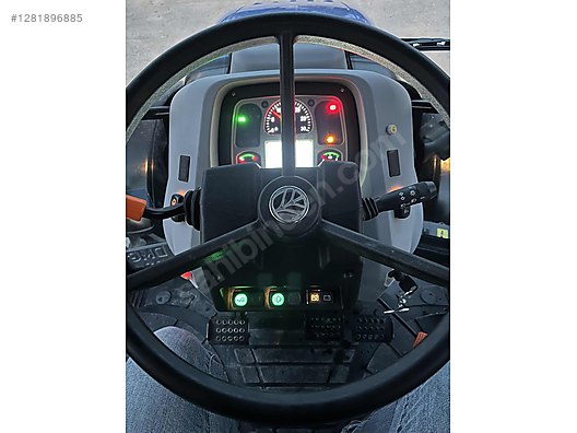 Machinery / Agricultural Machines / Tractors / New Holland / T4.70S