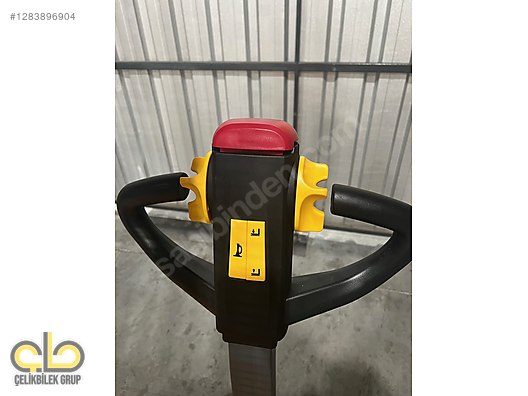 Machinery / Industrial / Carrying & Stacking Equipment / Stacking Machines