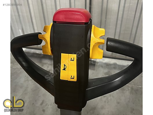 Machinery / Industrial / Carrying & Stacking Equipment / Stacking Machines