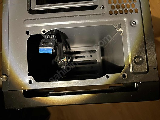 Used & Brand New Items / Computers / Desktops / Desktop Components / Cases