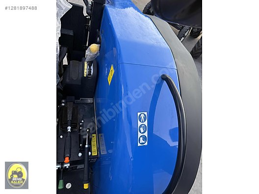 Machinery / Agricultural Machines / Tractors / New Holland / T3.70S