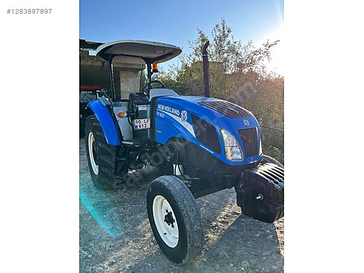 Machinery / Agricultural Machines / Tractors / New Holland / TD90D