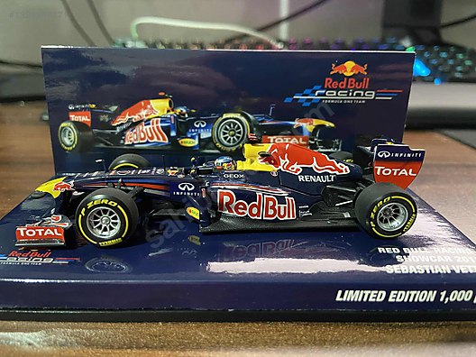 Minichamps Diecast Model 1:43 Renault Araba - 1329898171