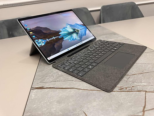 Microsoft / Surface Pro 11 / SURFACE PRO 11 SNAPDRAGON XPLUS
