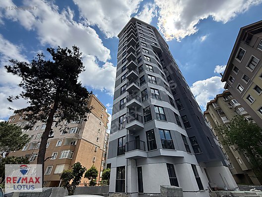 Kozyatağı Seda Sokakta 3+1 Metroya Yakın, Sıfır, Balkonlu