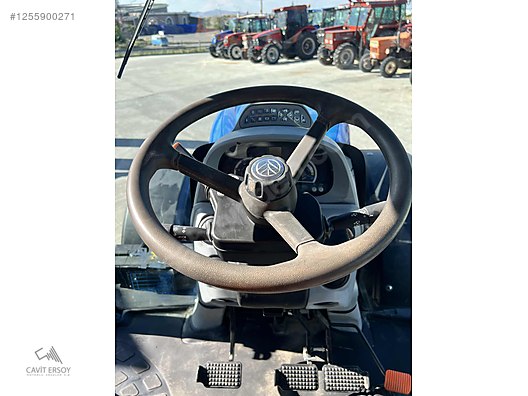 Machinery / Agricultural Machines / Tractors / New Holland / TR6.135S