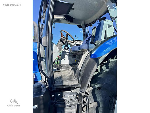 Machinery / Agricultural Machines / Tractors / New Holland / TR6.135S