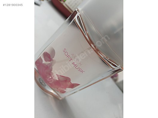 Used & Brand New Items / Beauty & Healthcare / Perfumes & Fragrances / Women